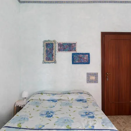 Chez Toi Al 79 Рим
